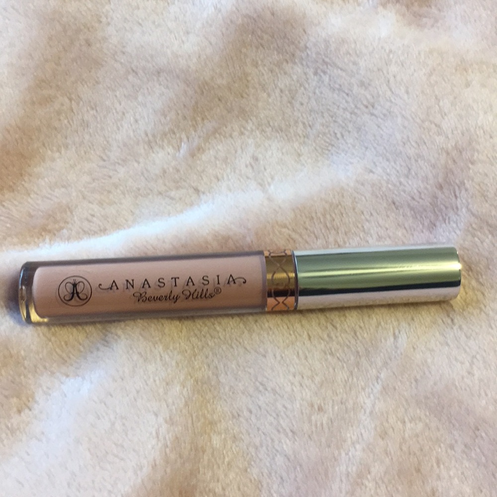Anastasia Beverly Hills liquid lipstick